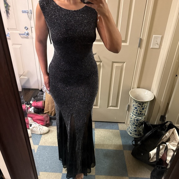 Black Sparkly Evening Gown - Picture 6 of 6